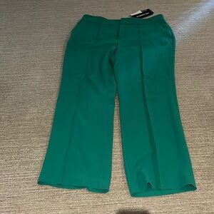 Chic Green Wide-Leg Trousers